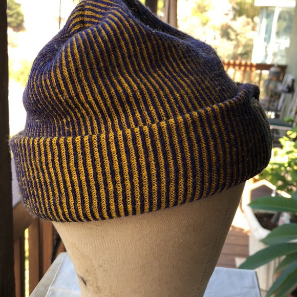 Adidas watch cap - Picture 8 of 8